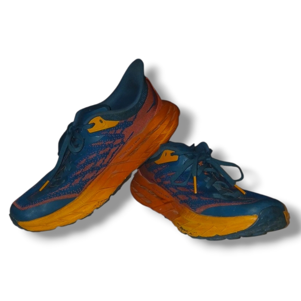 Pre-loved Women's Hoka One One Speedgoat 5 Sneakers in Trellis Orange, Size 8